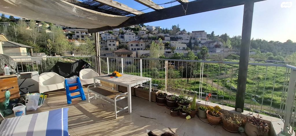 בית פרטי/ קוטג', הר אדר, הר אדר