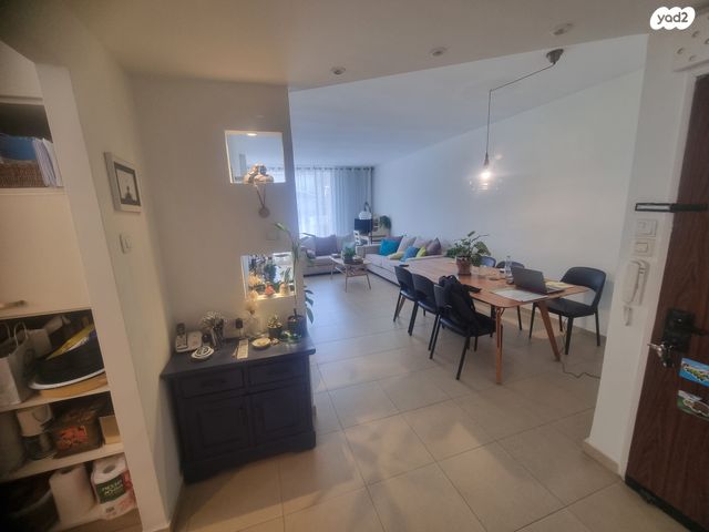 דירה, עליית הנוער, נחלת יצחק, תל אביב יפו