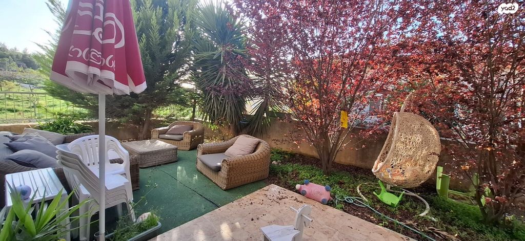 בית פרטי/ קוטג', הר אדר, הר אדר