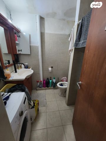 דירה, שכונה ב', באר שבע