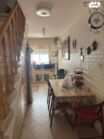 גג/ פנטהאוז, דב סדן, פסגת זאב, ירושלים