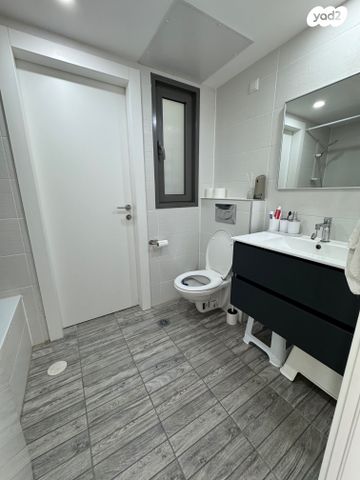 דירה, כרמי הנדיב, אחוזת רוטנר, קרית מלאכי