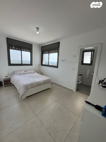 דירה, כרמי הנדיב, אחוזת רוטנר, קרית מלאכי