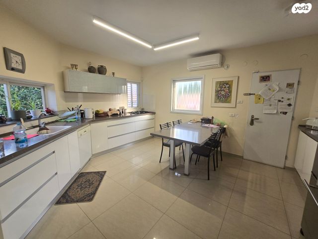 בית פרטי/ קוטג', המלחים, נווה ים, ראשון לציון