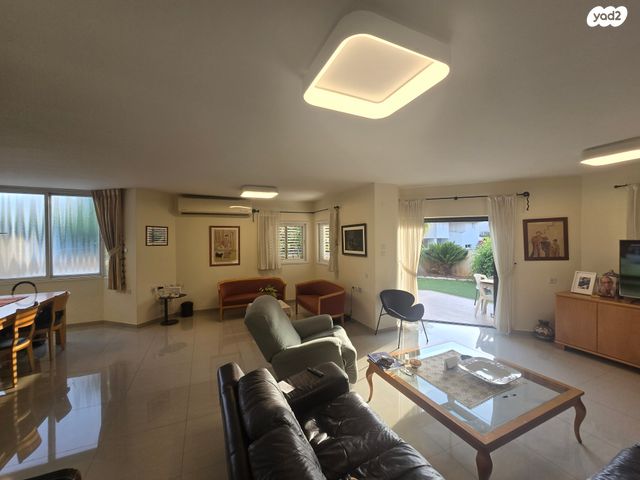 בית פרטי/ קוטג', המלחים, נווה ים, ראשון לציון