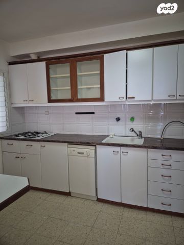 דירה, אוסקר שינדלר, סביוני הכרמל, חיפה