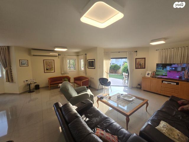 בית פרטי/ קוטג', המלחים, נווה ים, ראשון לציון