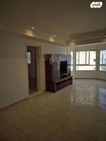 דירה, אוסקר שינדלר, סביוני הכרמל, חיפה