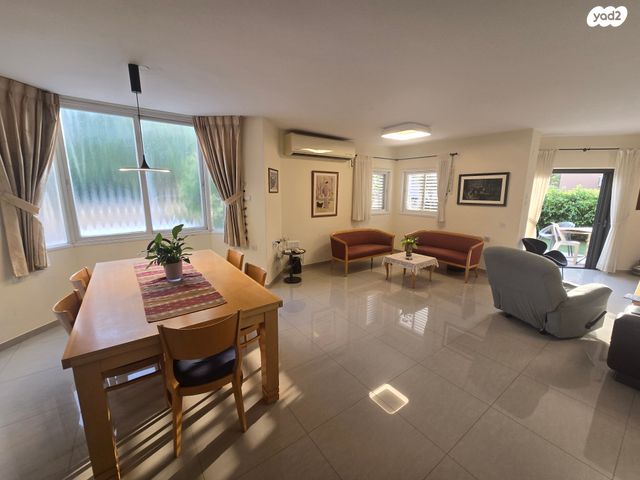 בית פרטי/ קוטג', המלחים, נווה ים, ראשון לציון