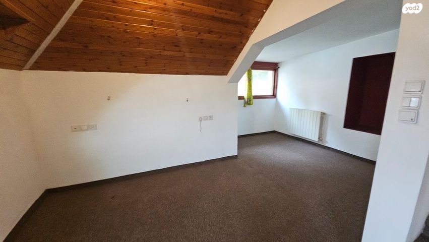 בית פרטי/ קוטג', שניר, שאר העיר, כפר ורדים