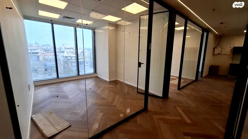 משרדים, דרך זאב ז'בוטינסקי 9, אזור תעשיה צפון, בני ברק