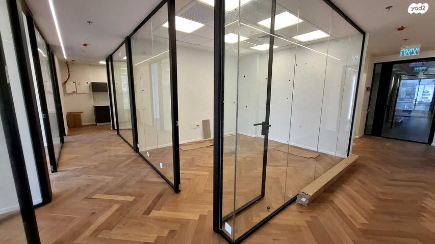 משרדים, דרך זאב ז'בוטינסקי 9, אזור תעשיה צפון, בני ברק