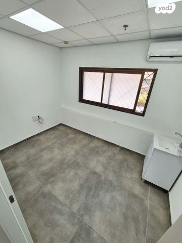 משרדים, אילת 36, חולון