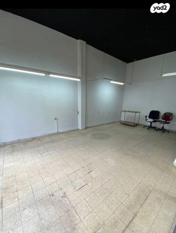 חנויות/ שטח מסחרי