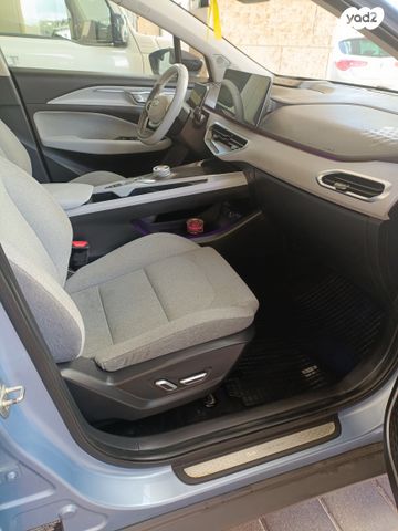 מודעת רכב ג׳ילי Geometry C