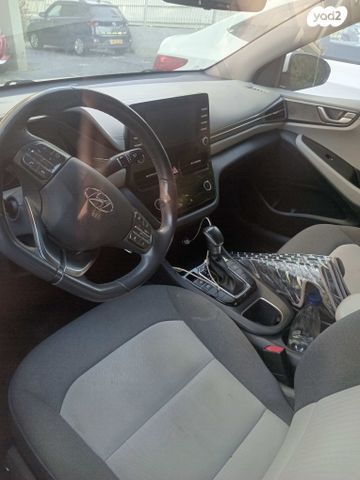איוניק Premium FL היברידי אוט׳ 1.6 (141 כ״ס)