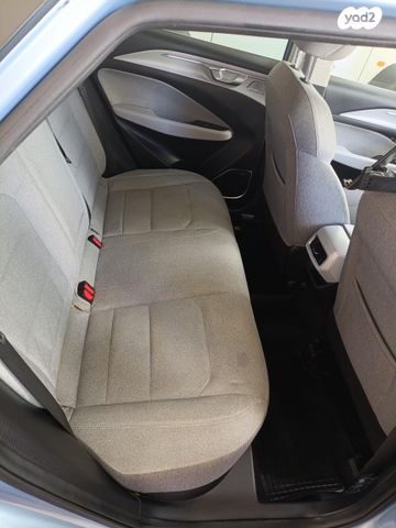 ג׳ילי Geometry C