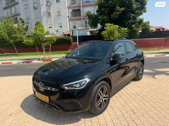 מודעת רכב מרצדס-בנץ GLA