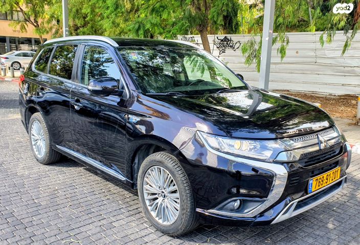 מיצובישי אאוטלנדר