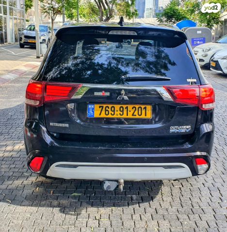 מיצובישי אאוטלנדר