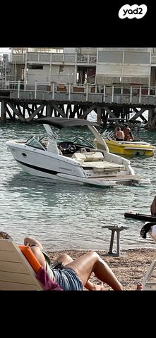 יאכטות - סירות מנוע