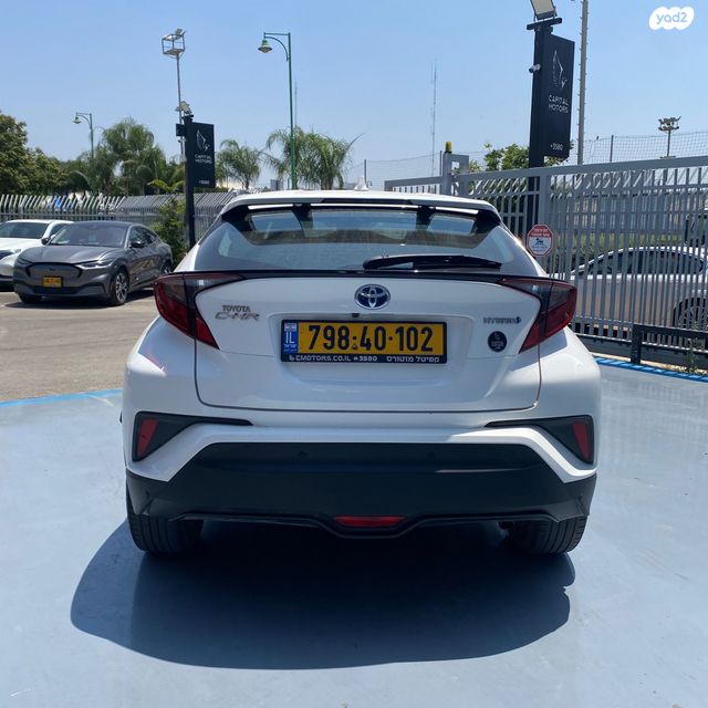 טויוטה C-HR