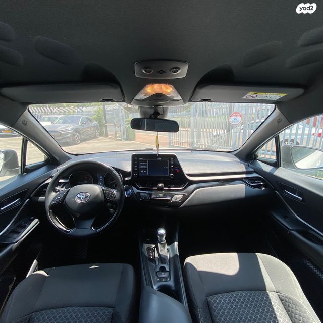 טויוטה C-HR