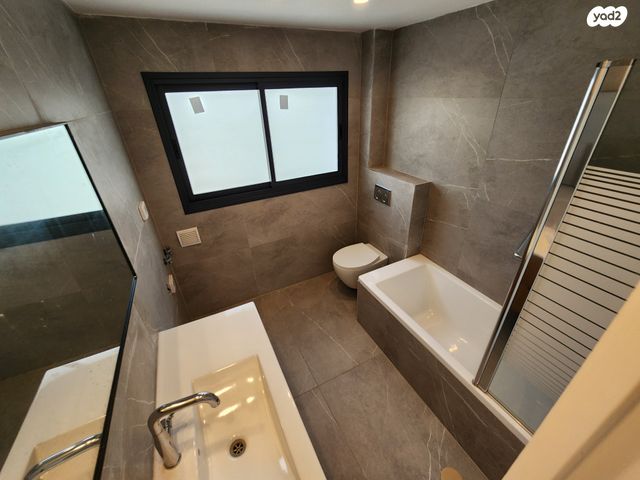 גג/ פנטהאוז, השיטה 3, רסקו א', חולון