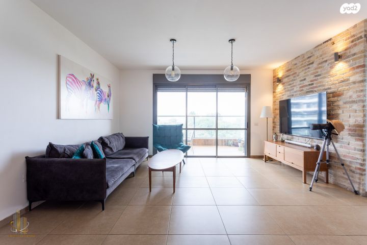 דירה, טופז 7, צמרות המושבה, באר יעקב