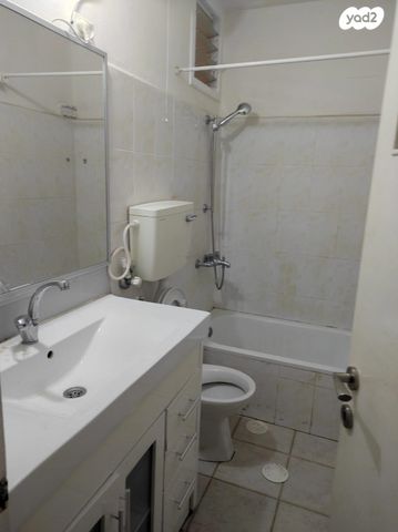 דירה, הנשיא 1, בית וקאנטרי, גיורא יוספטל, גבעת שמואל