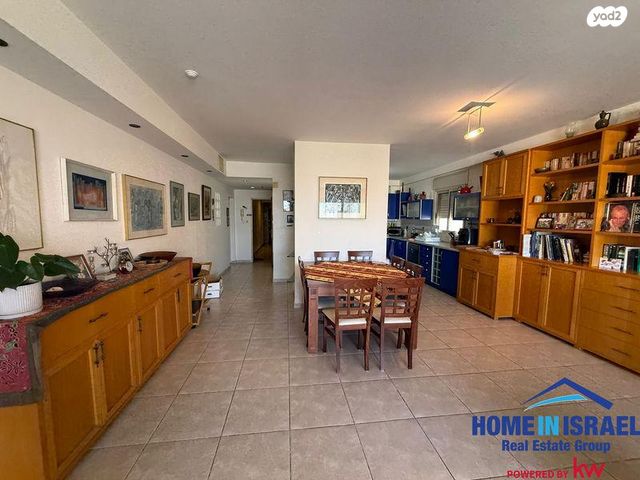 דירה, הלוטם, רמת פולג, נתניה