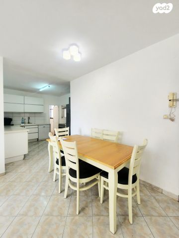 דירה, שדרות דוד המלך 20, שרת, לוד