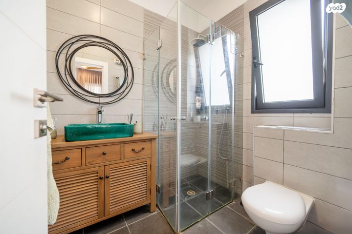 דירה, שדה בוקר, ארלוזורוב, גבעתיים