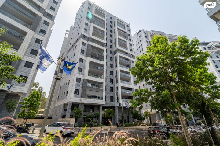 דירה, רועי קליין, קרית קריניצי, רמת גן