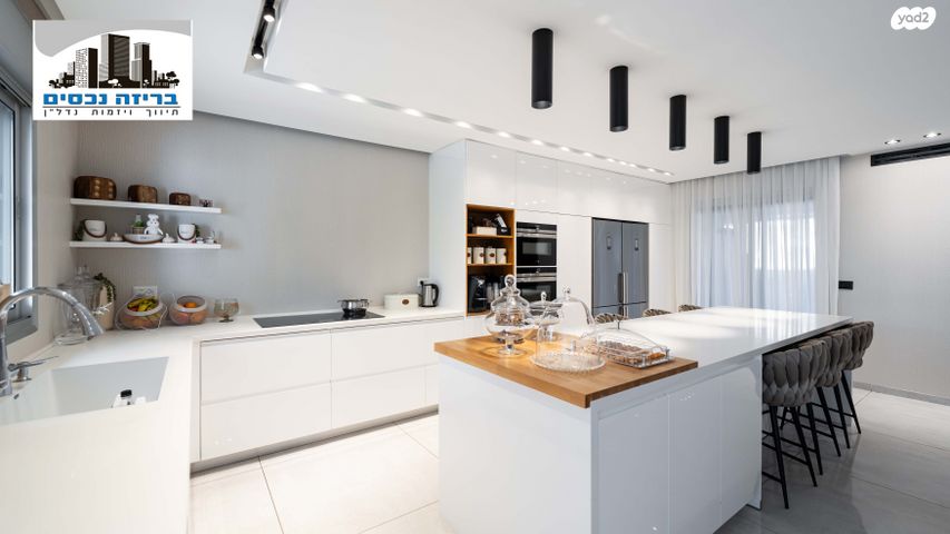 דירת גן, יעקב פיכמן 13, ח-501, חולון