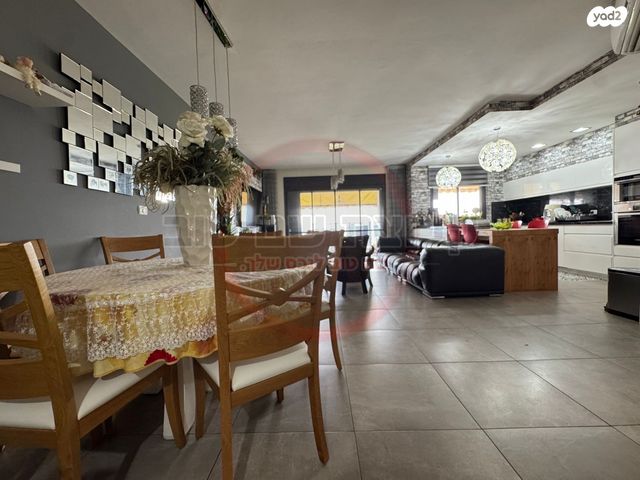 דירה, חטיבת כפיר, רובע יזרעאל סביוני העמק, עפולה