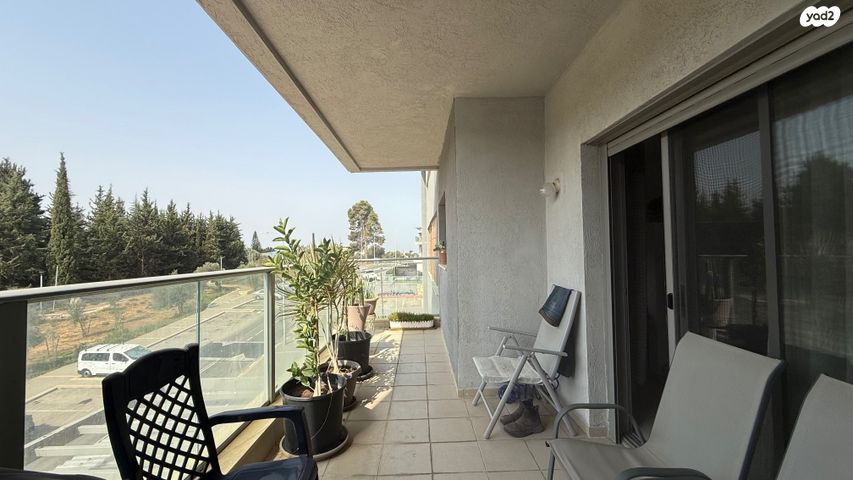 דירה, מצדה, אורנים, מעלות תרשיחא