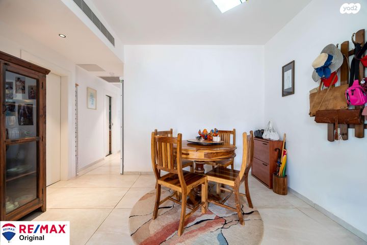 דירה, חרוזים, רמת גן