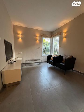 שמעון בן צבי 51