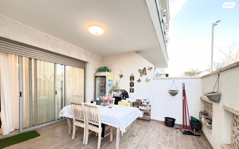 דירת גן, שדרות עמק חפר, שקמים ואגמים, אשקלון