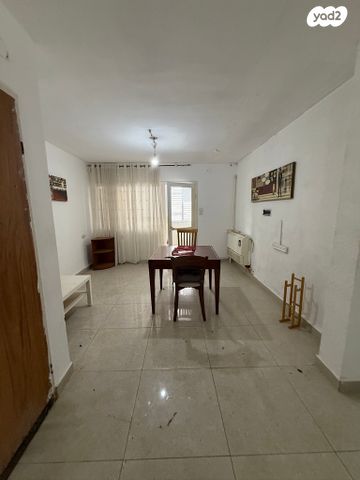 דירה, הרב הרצוג 4, קרית וולפסון, עכו