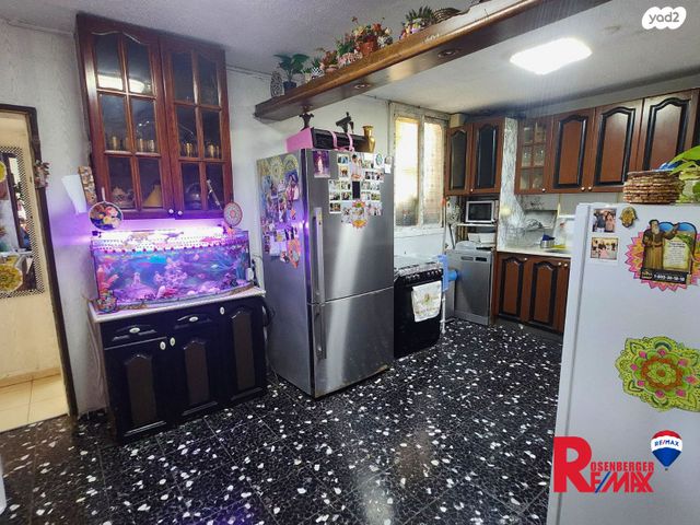 דירה, שקד 37, נווה עופר, תל כביר, תל אביב יפו