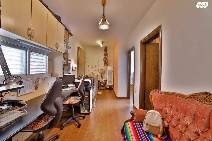 דירת גן, ליסין, נאות רחל, חולון