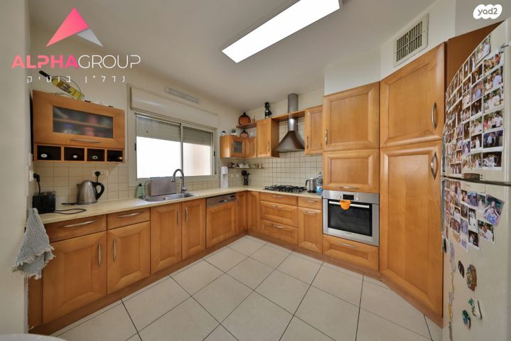 דירה, יקינטון 12, גבעת הרקפות, קרית ביאליק