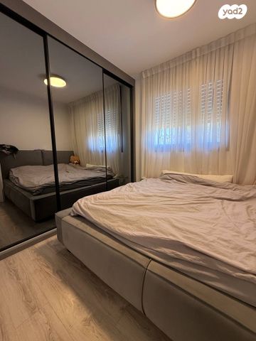 דירה, הציונות, שיכון ותיקים, חולון