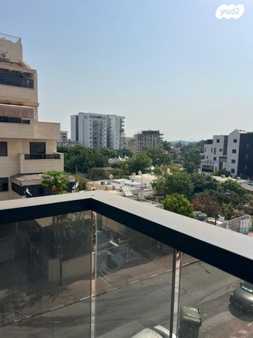 דירה, הפורצים 8, רמת אפרים, נתניה