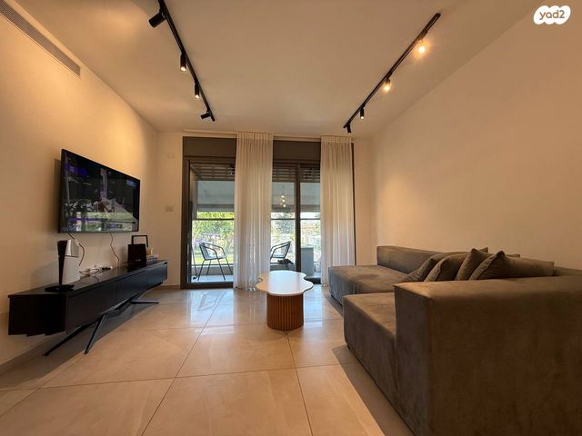 דירה, הציונות, שיכון ותיקים, חולון