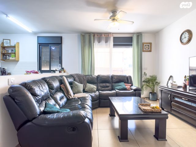 דירה, הערבה 57, אריאל