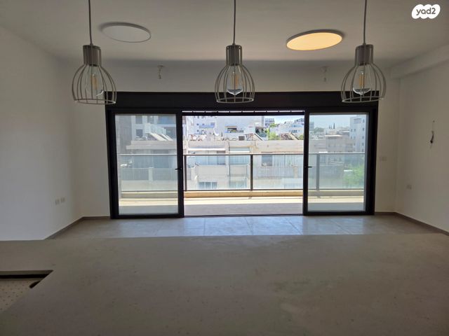 דירה, רמת השרון