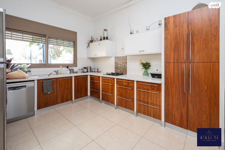 דירת גן, פרדס חנה כרכור